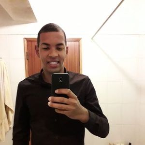 Meet your Posher, Caio